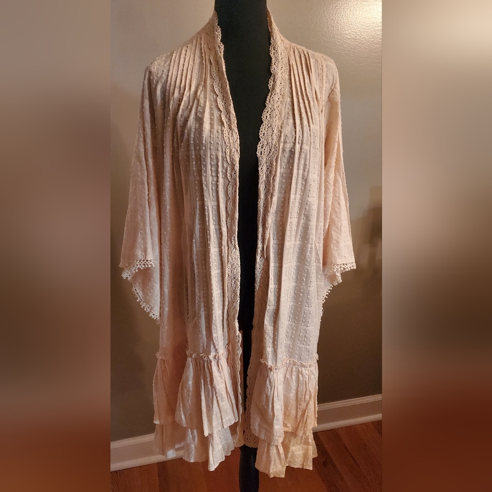 Ryn Cotton Cream Duster with Ruffles on Bottom. Size Large